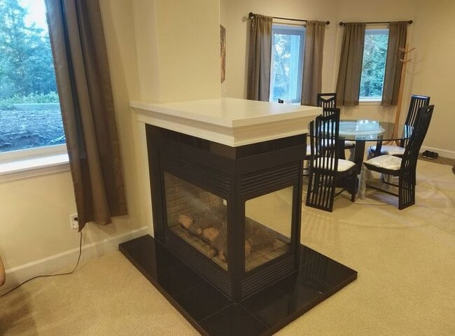dining area - 13158 Sunset Ln