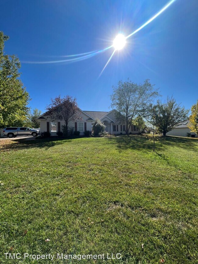 Building Photo - 4 br, 3 bath House - 1608 Kenilworth Dr