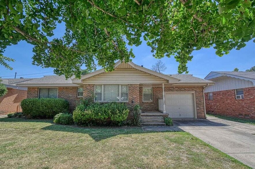 Photo - 1428 Lindale Avenue Unit