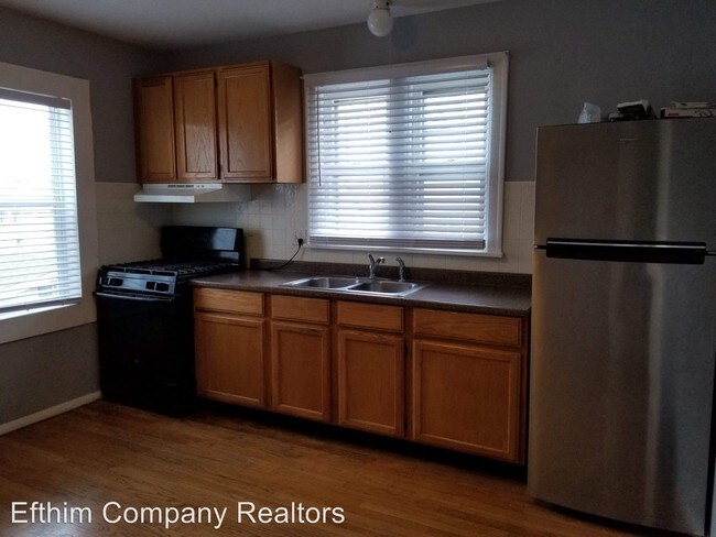 Building Photo - 1 br, 1 bath Apartment - 4464 Bingham Ave.
