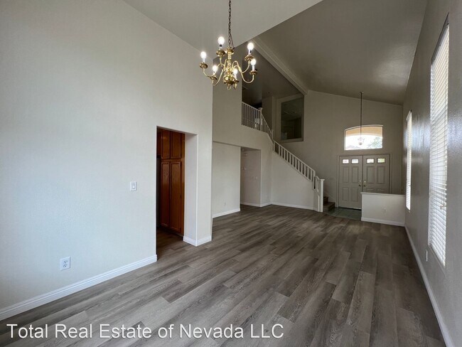 Building Photo - 4 br, 2.5 bath House - 7521 Reindeer Ct
