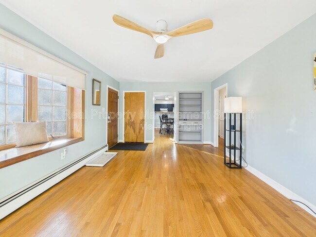 Foto del edificio - 1508 Chesley Pl