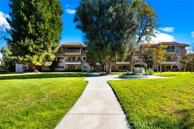 Building Photo - 2401 Via Mariposa W