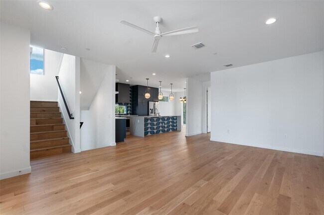 Foto del edificio - 6020 Springdale Rd