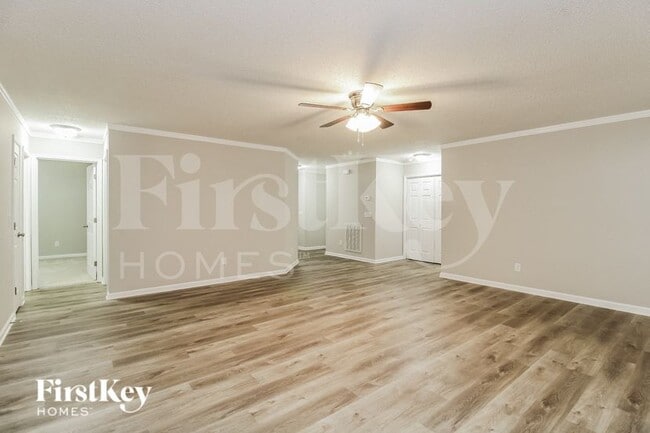 Building Photo - 5200 Orchard Ridge Ln