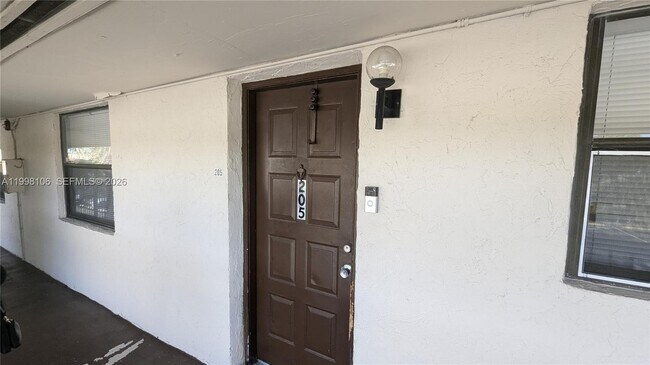 Foto del edificio - 6001 Shaker Wood Cir