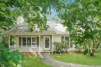 Building Photo - 1628 Springfield Way Dr