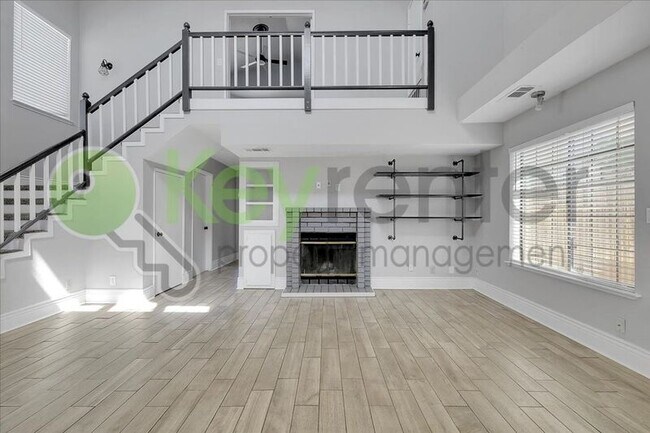Building Photo - 1320 Hidalgo Cir