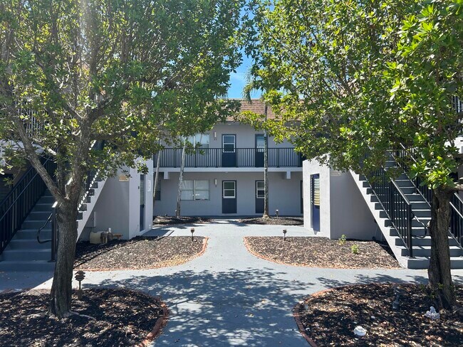Foto del edificio - 260 NW 19th St