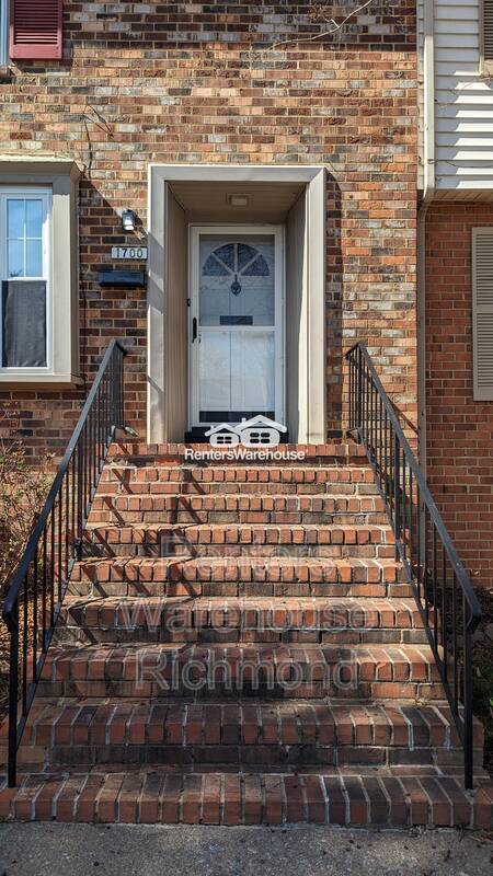 Building Photo - 1700 Cambridge Ct