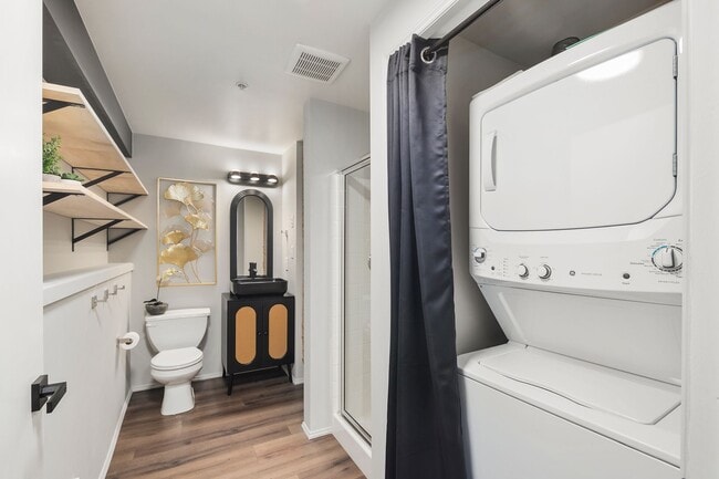 Building Photo - 9301 Linden Ave N