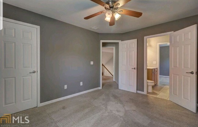 Building Photo - 7071 Blue Sky Dr