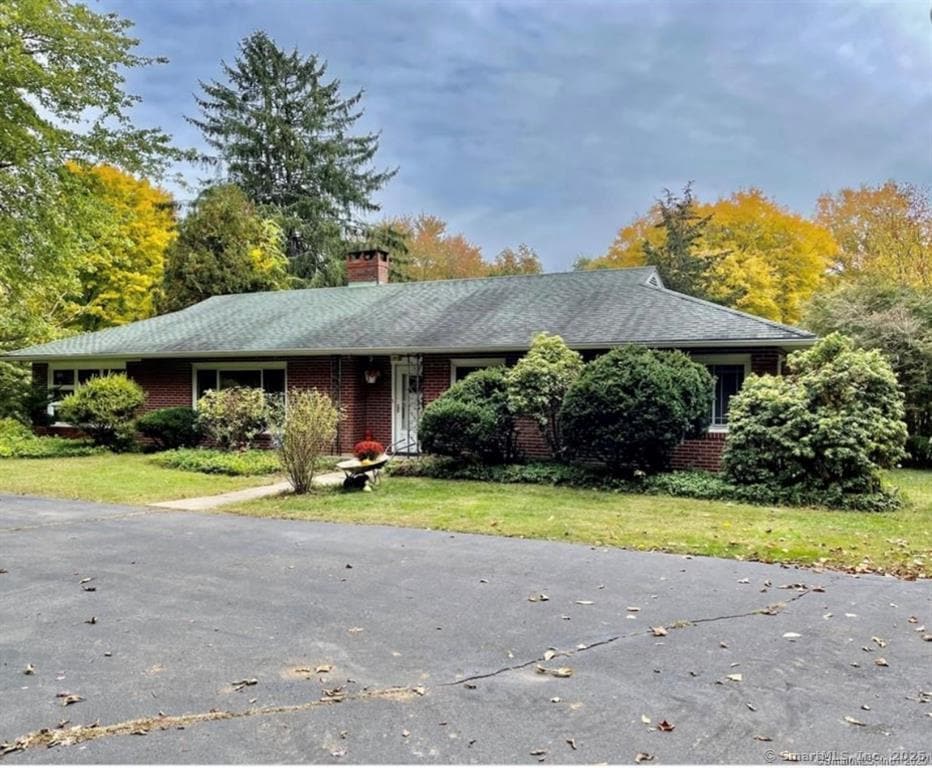 Primary Photo - 66 Haywardville Rd