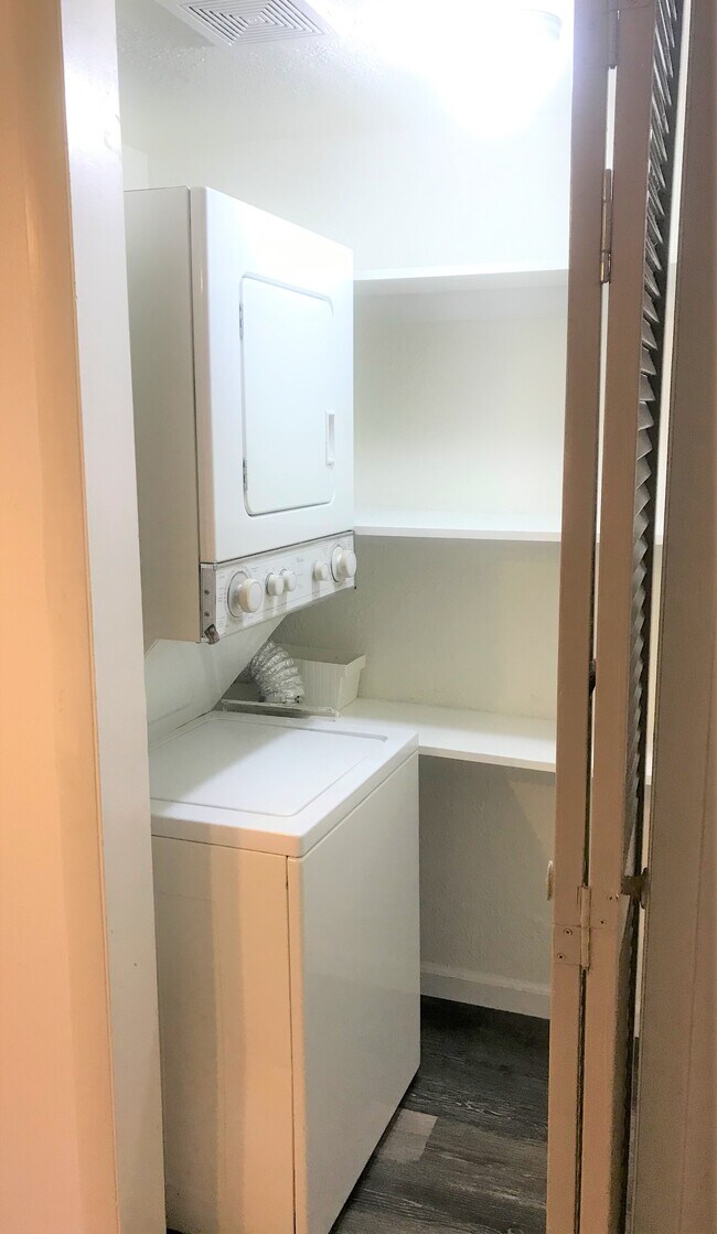 Foto del edificio - 12150 Huron Street #101