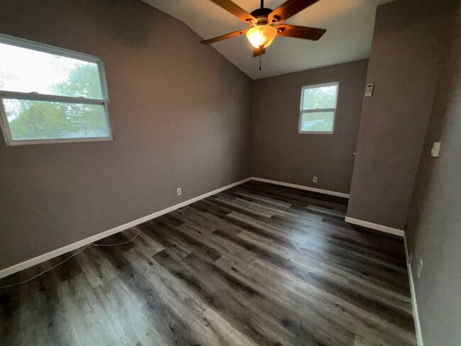 Foto del edificio - 403 N Monroe St