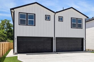 Building Photo - 9911 Porto Rico Rd