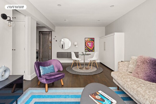 Foto del edificio - 54 E 8th St