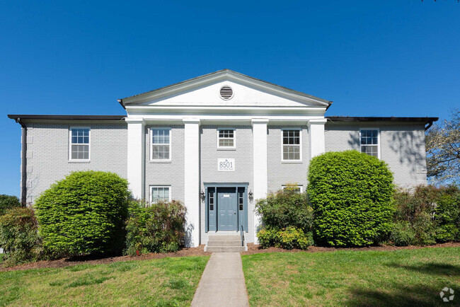 Building Photo - Raintree Apartments