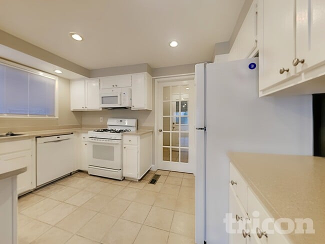 Foto del edificio - 953 Lepori Way