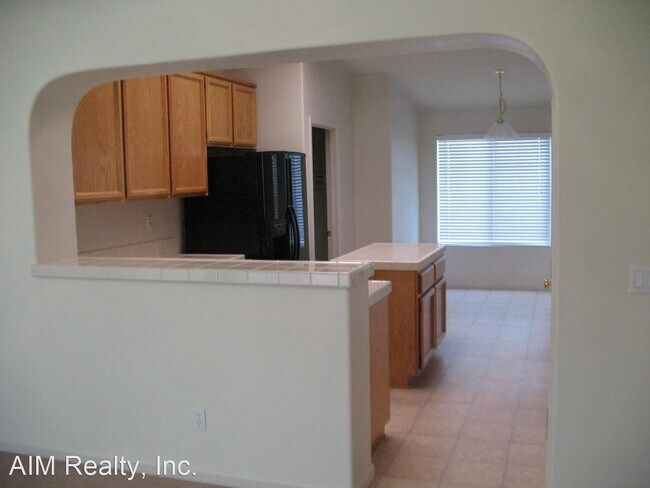Building Photo - 3 br, 2 bath House - 1717 TANAGER WAY