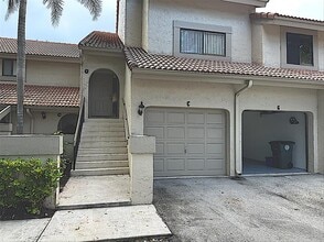 Building Photo - 5710 Coach House Cir