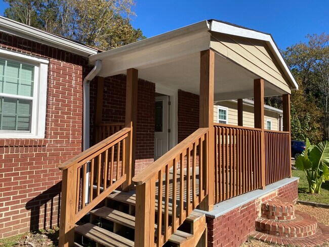 Building Photo - 5380 Lacey Ave