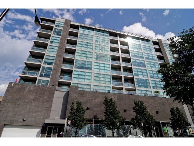 Building Photo - 225 S Sangamon