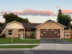 Building Photo - 6904 Royer Ave