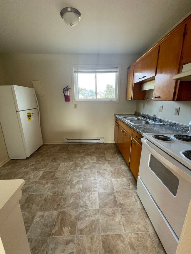 Building Photo - Apartment for Rent