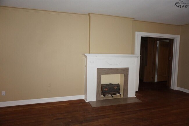 Building Photo - 2013 W Wenonah Blvd