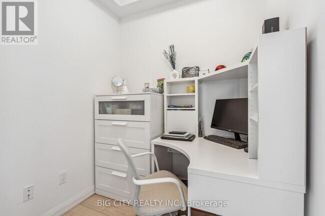 Photo du bâtiment - 7895-7895 Jane St