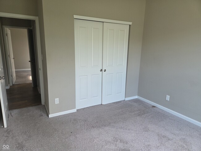 Building Photo - 6011 Aspen Meadow Dr