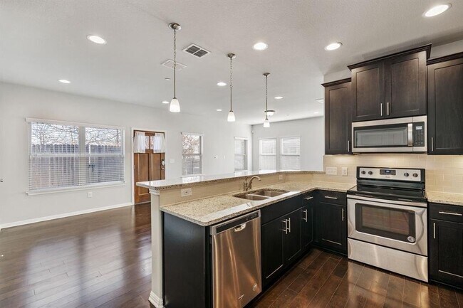 Building Photo - 12900 Leatherback Ln