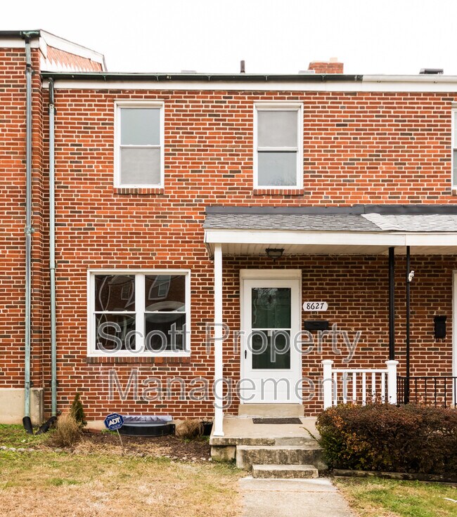 Foto del edificio - 8627 Willow Oak Rd