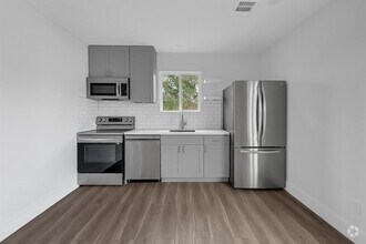 Building Photo - 5621 Eskridge St