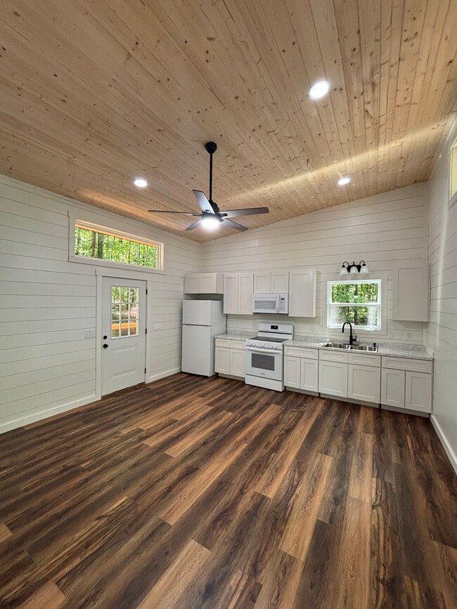 Building Photo - Charming New Tiny Home with Big Perks - Al...