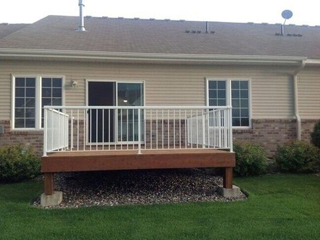 Building Photo - 17606 Glasgow Way