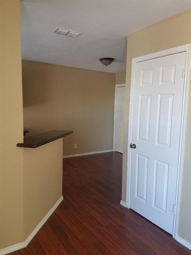 Foto del edificio - 606 Gale St