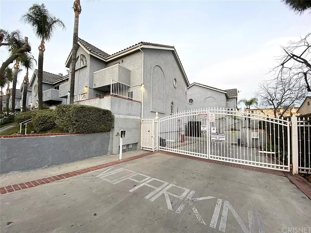 9216 Tobias Ave, Panorama City, CA 91402 Townhome Rentals in Panorama