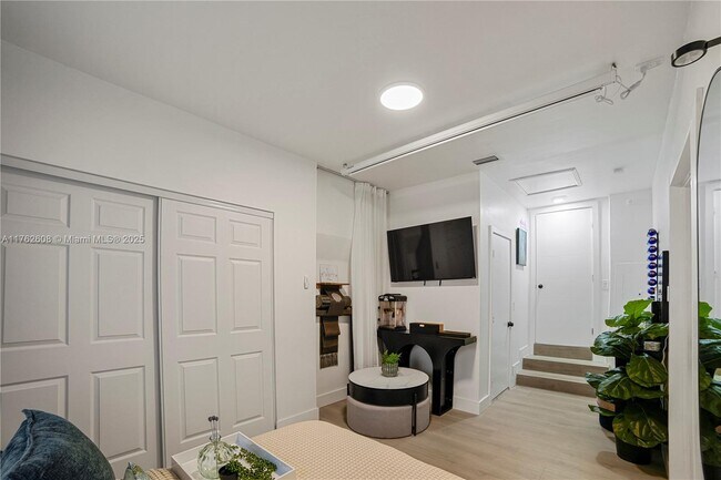 Foto del edificio - 530 NW 45th St