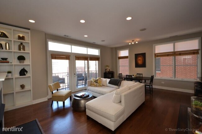 Foto del edificio - 560 W Fulton St