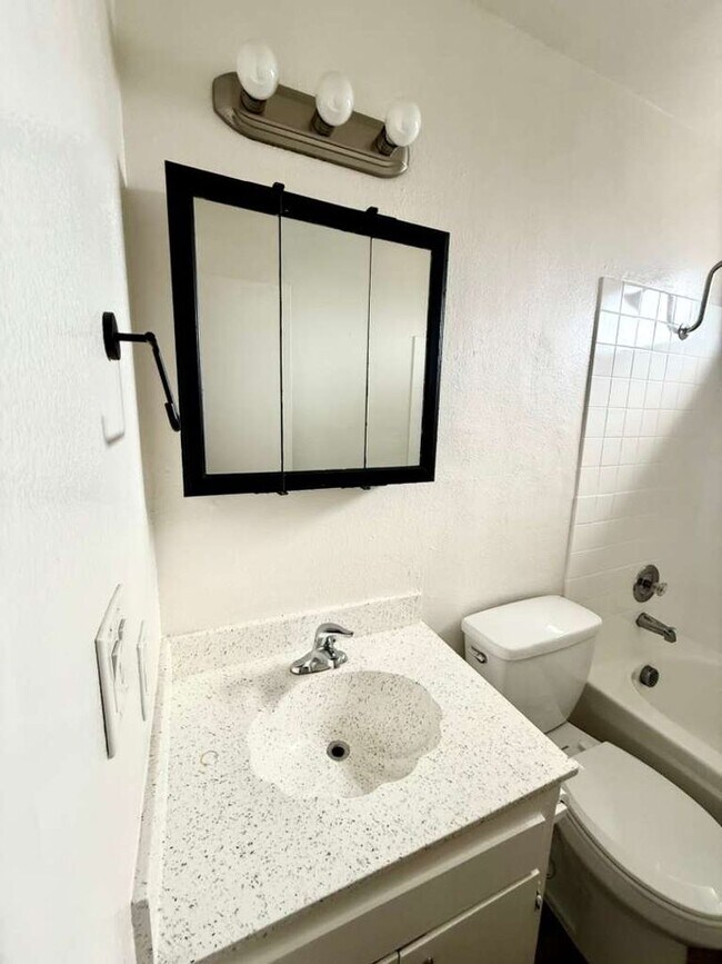 Foto del edificio - 1042 15th St