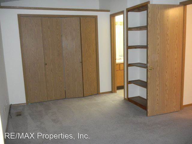Building Photo - 3 br, 2.5 bath House - 3803 Smoke Tree Dri...