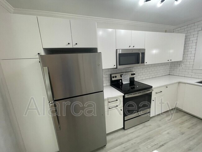 Foto del edificio - 1318 Bethel Rd