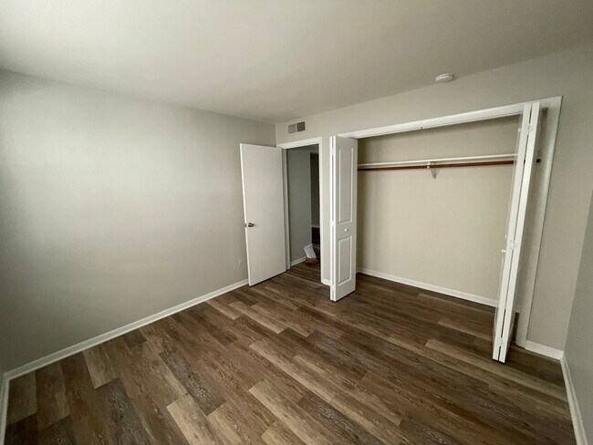 Foto del edificio - 2132 N Harlem Ave