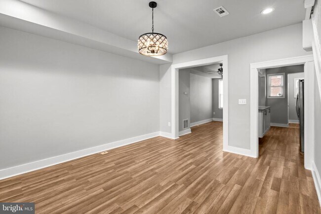 Building Photo - 3962 Wilsby Ave