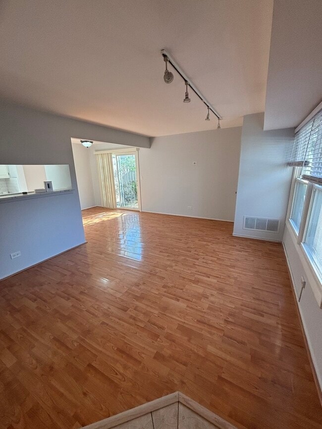 Building Photo - 1184 E Candlenut Ln