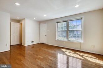 Building Photo - 3032 Braxton Wood Ct