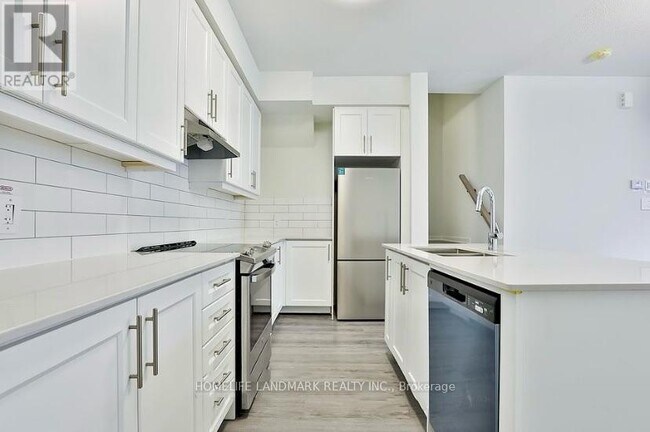 Building Photo - 11-111 Almond Blossom Mews