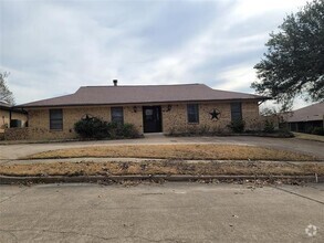 Building Photo - 110 La Fawn Cir